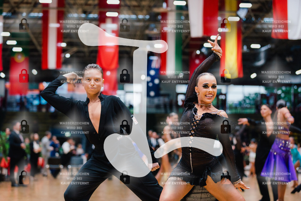 Hessen Tanzt WDSF Open Youth Latin 13th (14) Michael Bakscheev _ Julie Meck (Schwarz-Weiß-Club Pforzheim)-2025-05-17-1637 | Webshop for digital downloads and prints of dance sport, event & show photographer Julian Link - Realisiert mit Pictrs.com