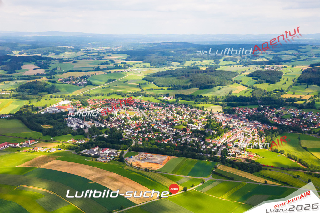 Die Luftaufnahme der Stadt Nagel wurde vom UL-Flugzeug heraus erstellt ( keine Drohne )- hohe Auflösung für beste Qualität