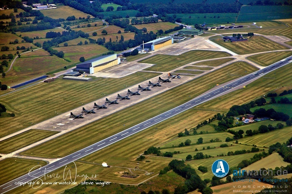 fliegerhorst-hohn-airwatch-wagner_MG_0870 | Entdecken Sie atemberaubende Luftbilder und Fotografien auf airwatch.de - Tauchen Sie ein in eine Welt voller faszinierender Aufnahmen aus der Vogelperspektive.