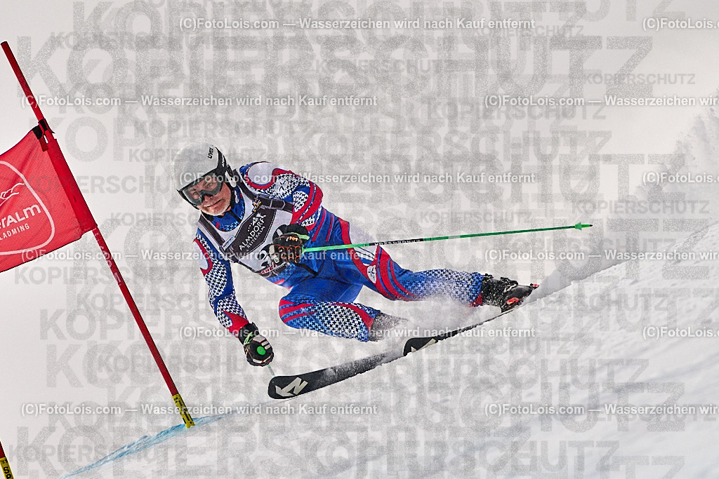 _ALP0964_MASTERS-WM_Reiteralm_A-GS_Randelzhofer Peter | FISWORLD CHAMPIONSHIPSMASTERS ALPINE SKIING, 23. – 28. MÄRZ 2026 - REITERALM | STMK | AUT.   Veranstaltet vom Masters-Referat des Deutschen Skiverbandes (DSV). Durchführende Organisation: WSV Pichl-Reiteralm, unterstütutzt von den Bergbahnen REITERALM bei Schladming und SKI AUSTRIA.                            Disziplinen:  Super-G, GiantSlalom, Slalom.                                                 Kategorien:  A (Herrn 30-59 Jahre), B (Herrn ab 60 Jahre), C (Damen 30-59 Jahre), D (Damen ab 60 Jahre).                Rennstrecken:   Gasselhöhe und Muldenliftpiste auf der Reiteralm.
