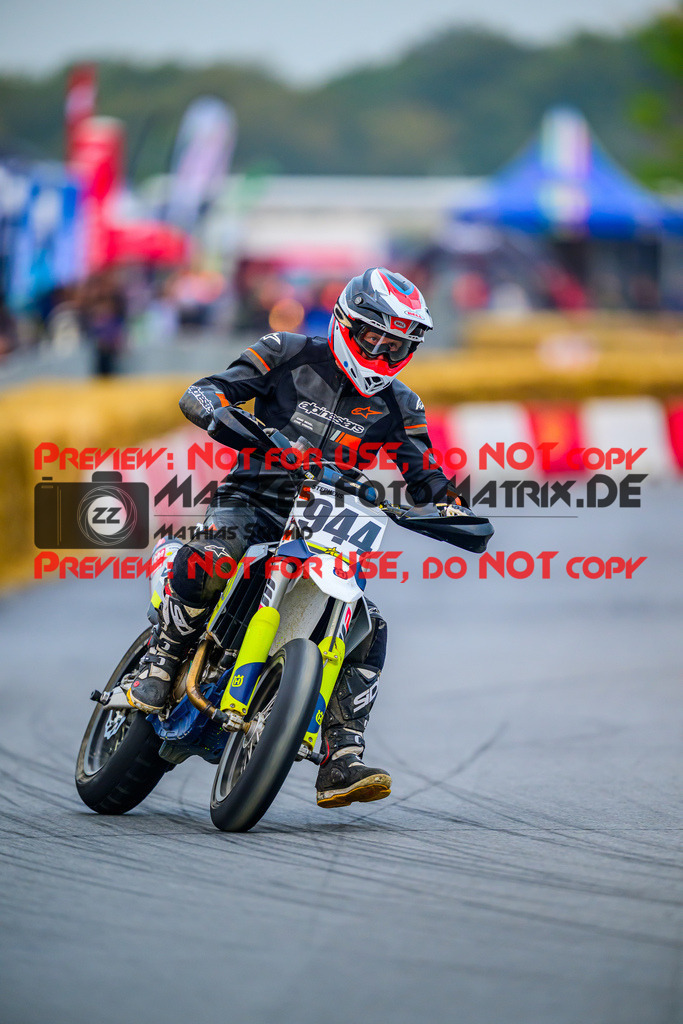 MaZZes_Fotomatrix_20251012_6007705_7624 | SENIOR