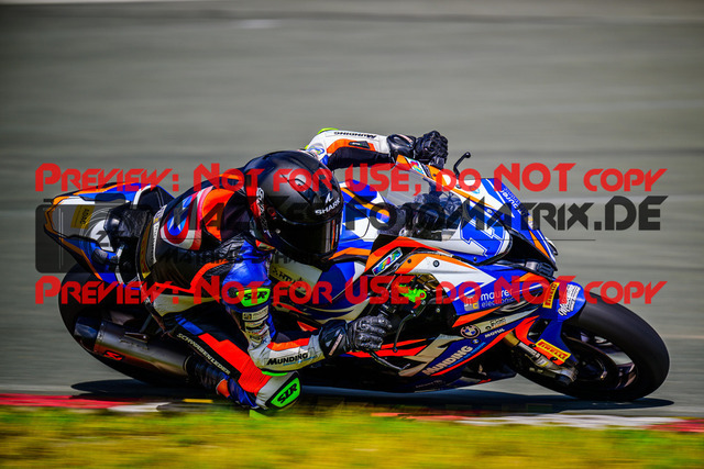 MaZZes_FotoMatrix_240728_6007705_7390 | STK