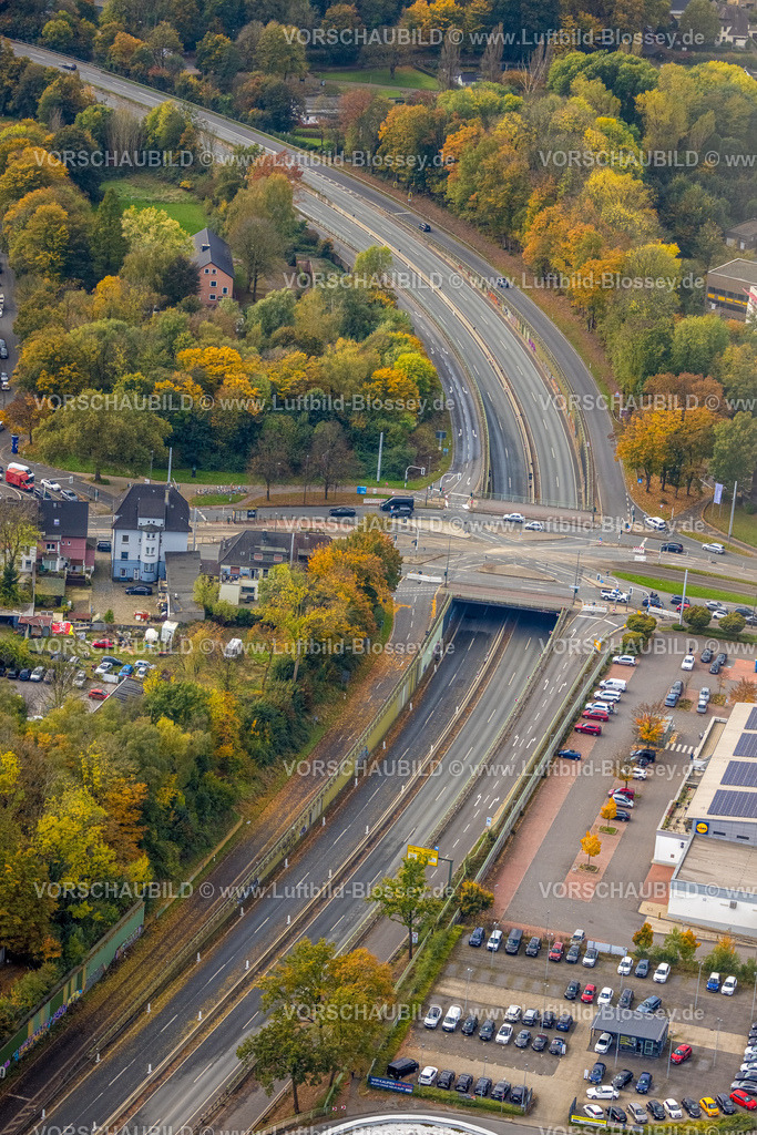 Bochum241016245 | Luftbild, Bodelschwinghplatz Haltestelle, Dorstener Straße und Brücke über die Autobahn A40, Hofstede, Bochum, Ruhrgebiet, Nordrhein-Westfalen, Deutschland