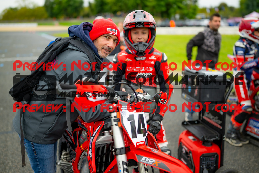 MaZZes_Fotomatrix_20240929_6021986_8338 | S4