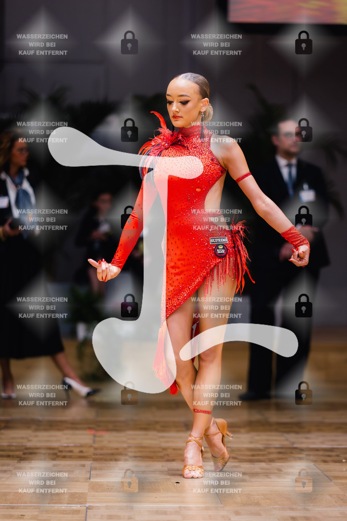 GOC 2025 - WDSF Solo Junior II Latin Female - 2025-08-21-8756 | Webshop for digital downloads and prints of dance sport, event & show photographer Julian Link - Realisiert mit Pictrs.com