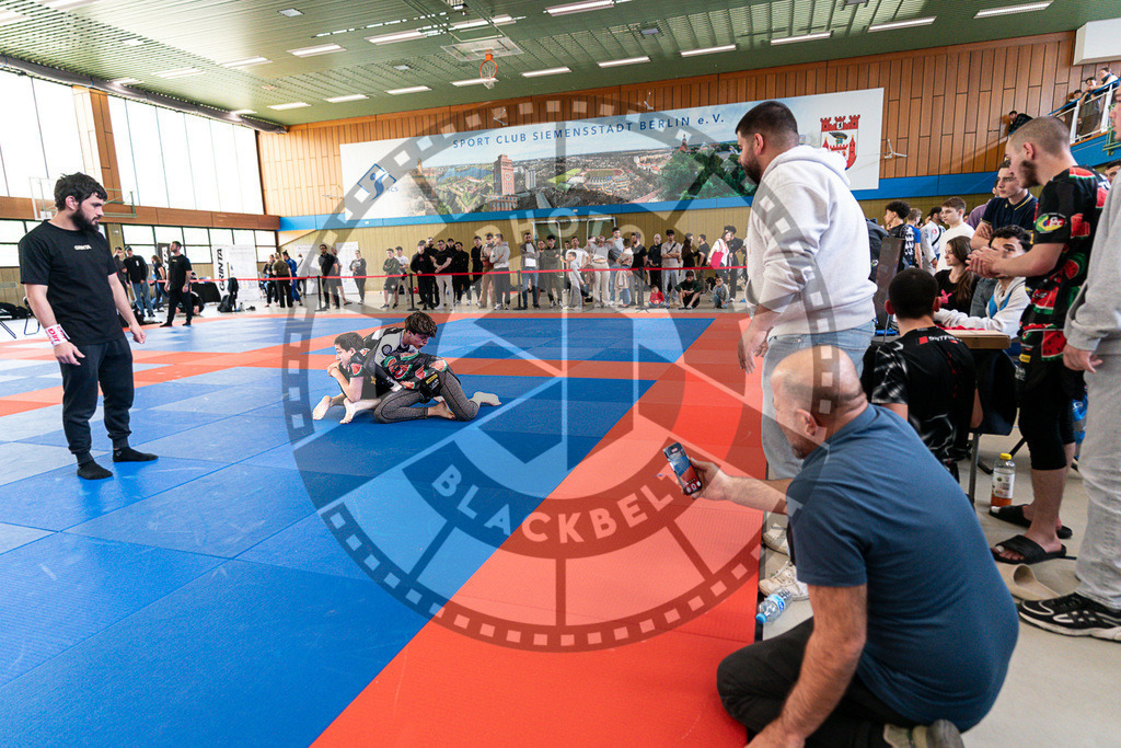 20250510PBB2623 | Athletes compete during the JJLG Berlin Open Jiu-Jitsu Championship on May 10, 2025 in Berlin, Germany. © Chiara Dazi / photoblackbelt