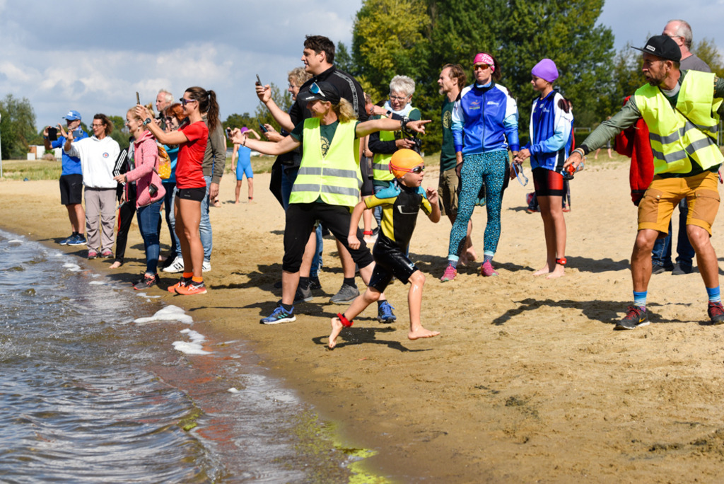 14-17-56-037-KIMINITRI22-(c)-I.W.Ronge | Grammis Triathlonbilder - Realisiert mit Pictrs.com