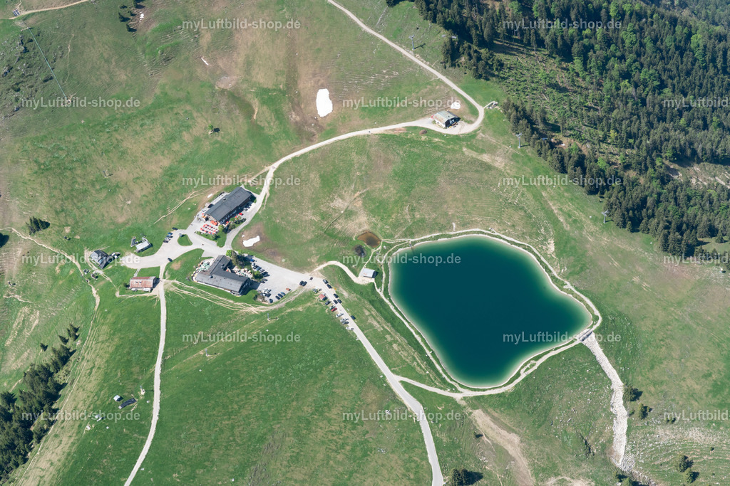 Wendelstein 09-06-2019 (10) | Großformatige Luftbilder für Ihre Werbung als Download oder Print-Produkt. Luftaufnahmen zur Bewertung beim Kauf einer Immobilie, Grundstück. Baudokumentation vom Haus oder Gewerbegebietes. - Realisiert mit Pictrs.com