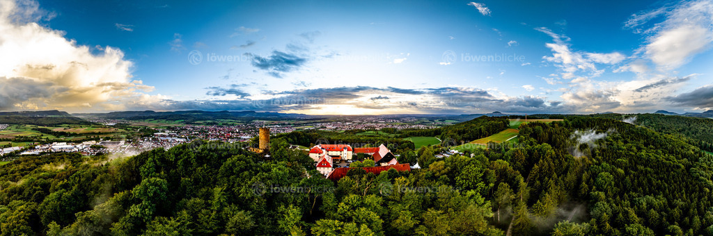 Burg STaufeneck nach einem Gewitter | löwenblicke | shop