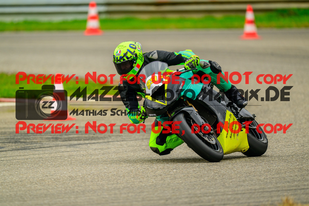 MaZZes_Fotomatrix_20241003_6007705_0963-2 | GELB