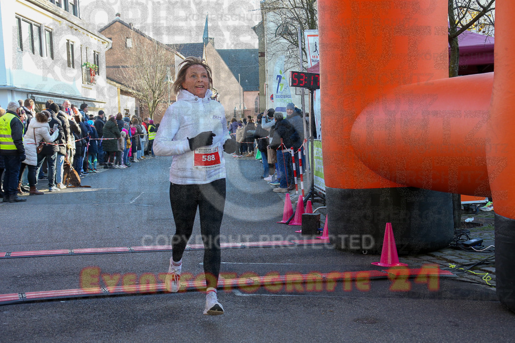 241201_1229_EX1_2343 | Sportfotografie im Rhein-Sieg Kreis, Köln, Bonn, NRW, Rheinland Pfalz, Hessen, etc. Unser Tätigkeitsfeld umfasst den Laufsport vom Volkslauf über den Marathon, Duathlon, Triathon bis zum Ultralauf wie Kölnpfad Ultra oder Schindertrail.