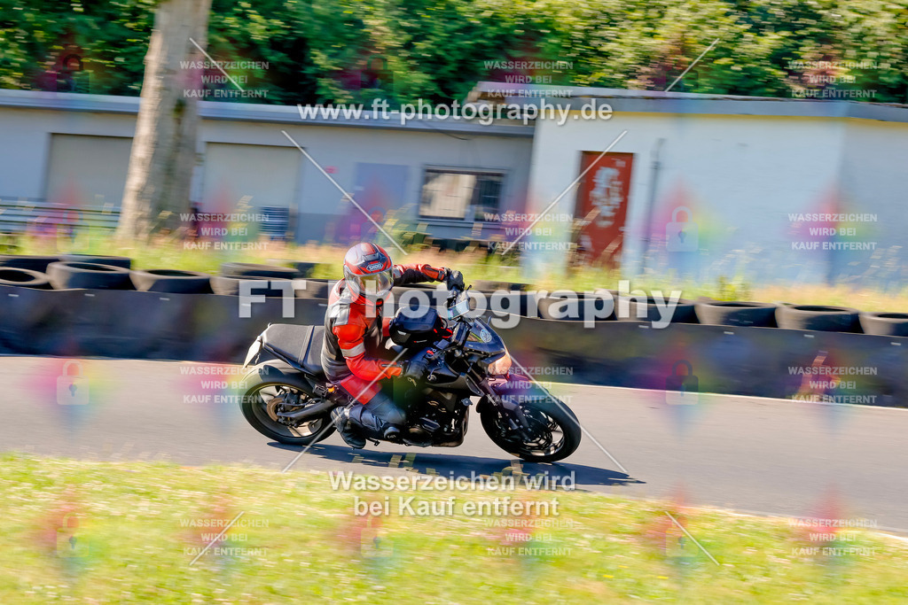 _MOT8945 | Hier findet Ihr Bilder von Touristenfahrten auf der Nürburgring Nordschleife oder von anderen Veranstaltungen die ich besucht habe. Viel Spass beim Durch Schauen 