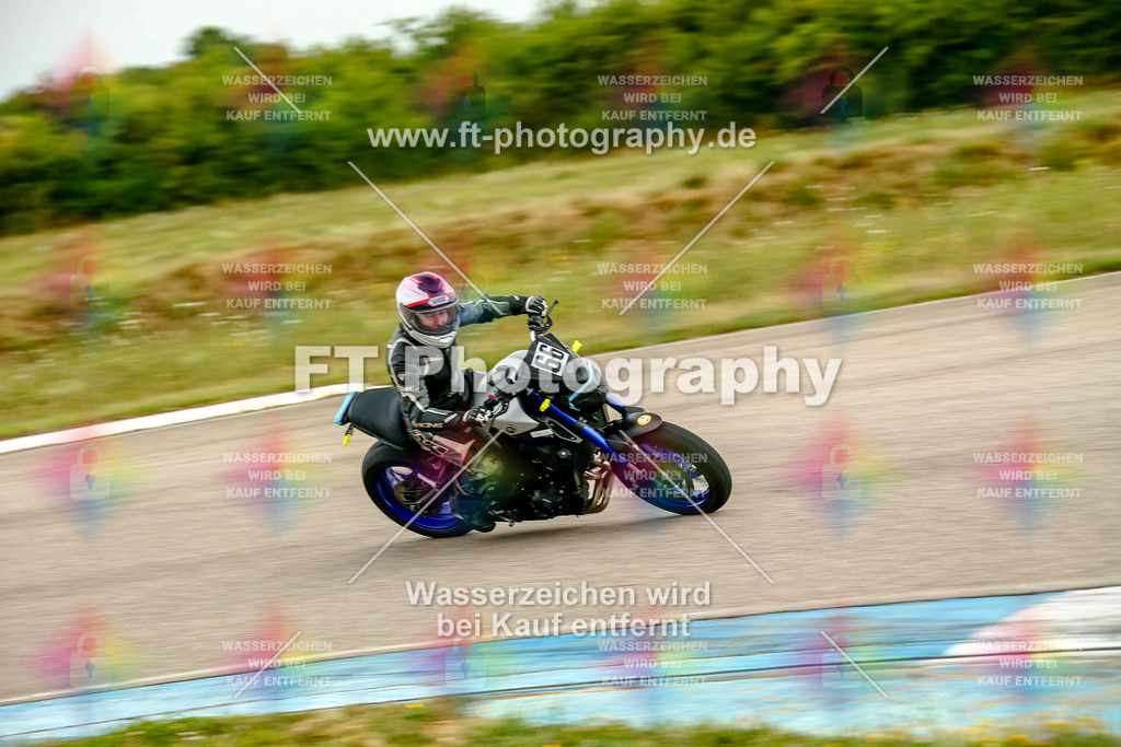 Chambley Juli-1066 | Hier findet Ihr Bilder von Touristenfahrten auf der Nürburgring Nordschleife oder von anderen Veranstaltungen die ich besucht habe. Viel Spass beim Durch Schauen 