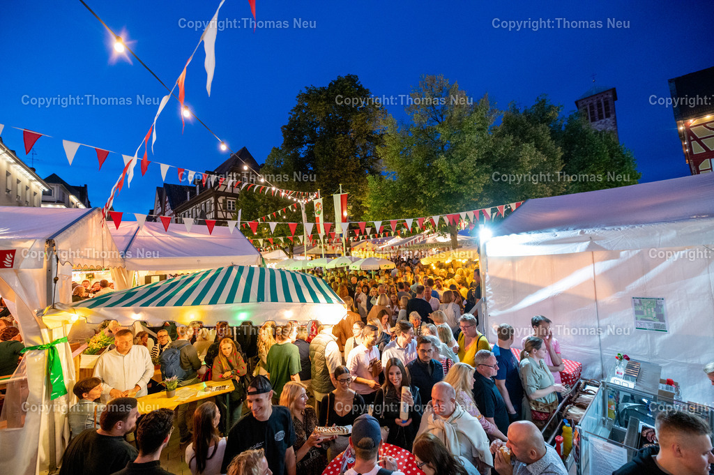 3_Winzerfest-Bensheim | Winzerfest 2025, Bensheim, Innenstadt,,zur blauen Stunde, Nacht, Bild: Thomas Neu