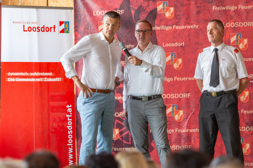 Festakt_039 | Fotodoku des Festaktes im FF-Haus Loosdorf anlässlich der Auszeichnung der Helfer und Hilfsorganisationen  der Hochwasserkatastrophe September 2024