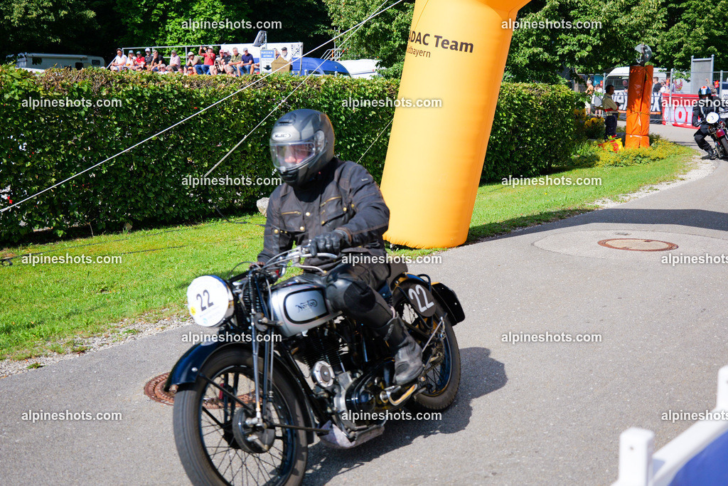 P1025925 | Erleben Sie atemberaubende, hochqualitative Fotos Ihrer Fahrt entlang der malerischen Alpenstraßen. Besuchen Sie alpineshots.com, um professionelle Aufnahmen Ihrer unvergesslichen Reise zu finden und zu kaufen - Realisiert mit Pictrs.com