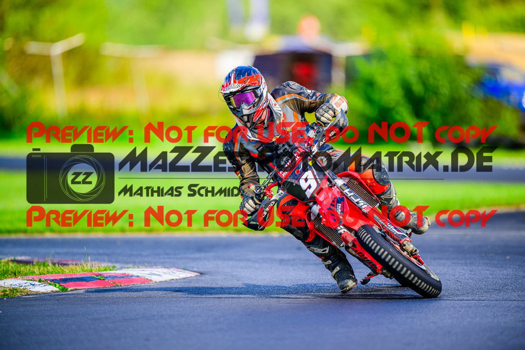 MaZZes_FotoMatrix_240714_6007705_9403 | S3