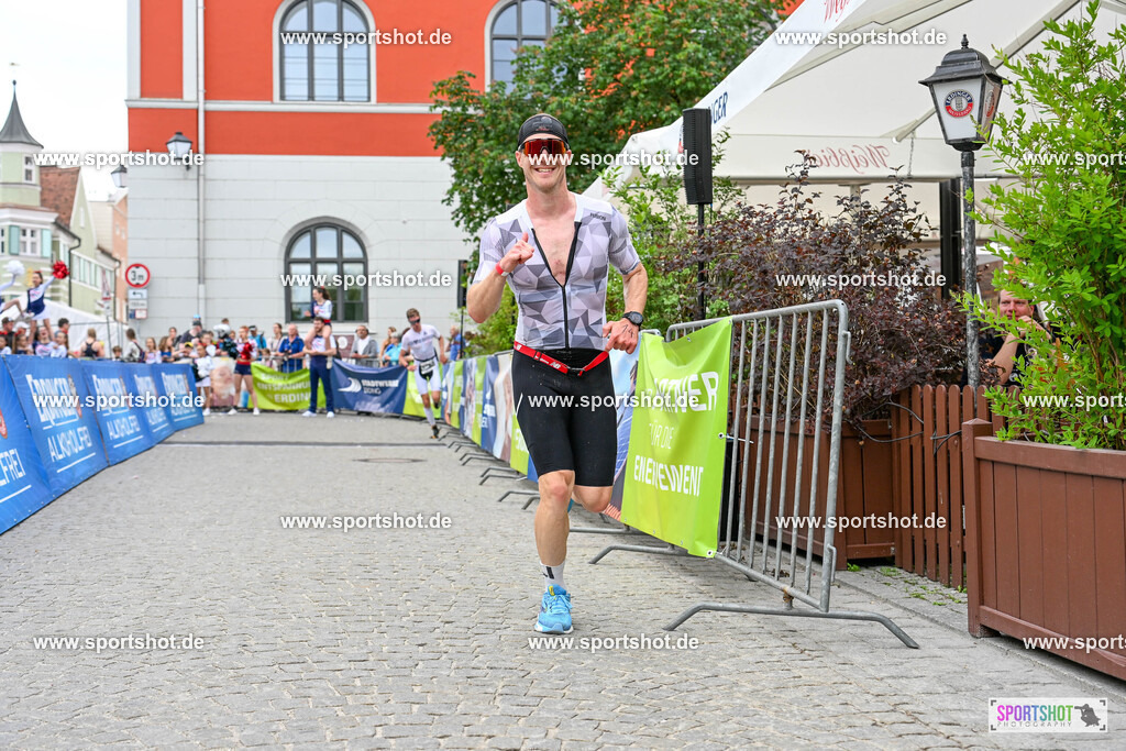 SZI_5597 | Stadttriathlon Erding 2025. #yourpictrs #sportshot_your_pictrs @Sportshotphotography #stadttriathlonerding Copyright: www.sportshot.de