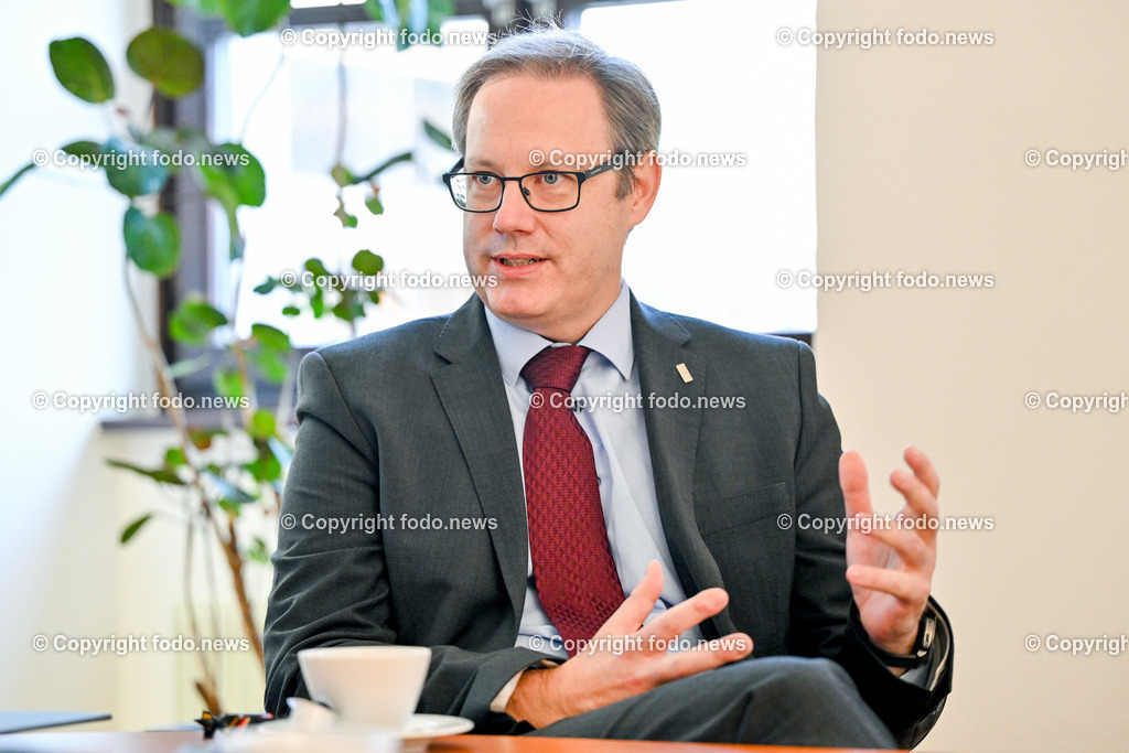 Stefan Koch (Rektor Johannes Kepler Universitaet Linz_ JKU)_ 27.09.2023-12 | 27.09.2023, Johannes Kepler Universitaet Linz, AUT, Stefan Koch, im Bild Stefan Koch (Rektor Johannes Kepler Universitaet Linz, JKU)