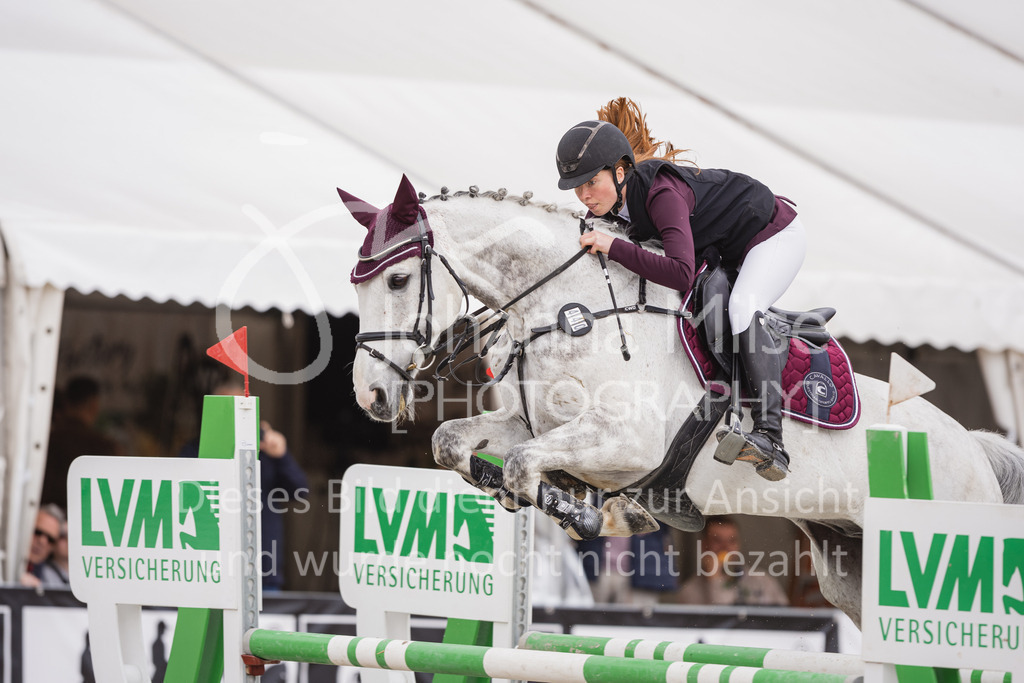 230520_MayDays_L-Spr-U25-428 | Deine schönsten Turniermomente als professionelle Fotos! Entdecke hochwertige Pferdesport-Fotografie im Online-Shop. Jetzt Fotos finden & bestellen!