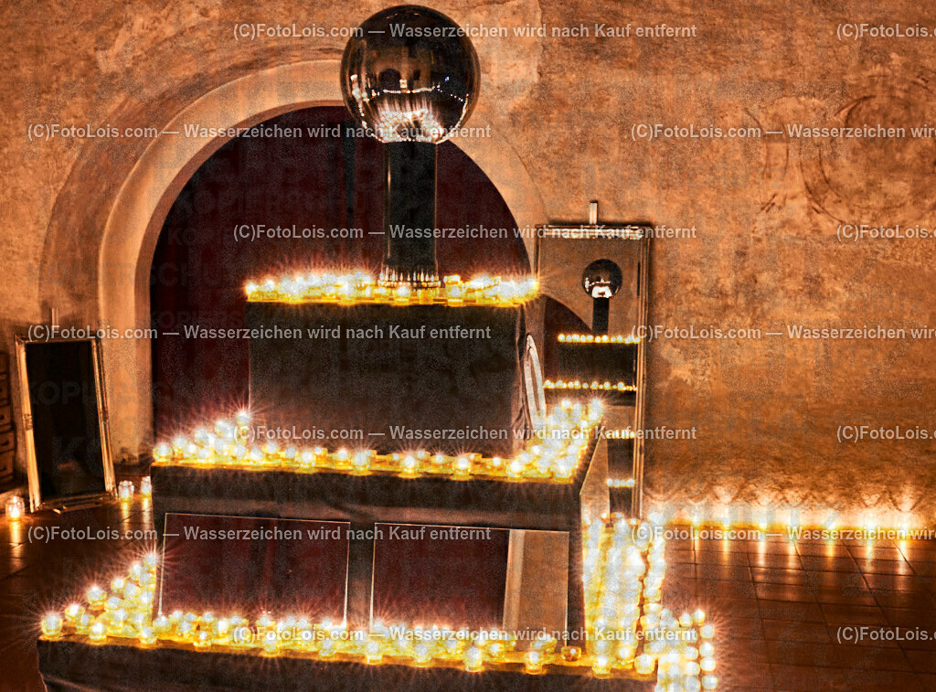 ALS2316_NACHT der tausend LICHTER_Pfarrkirche Wieselburg | (C)FotoLois.com, Alois Spandl, NACHT der 1000 LICHTER in der Pfarrkirche Wieselburg, Di 31. Okt. 2023.