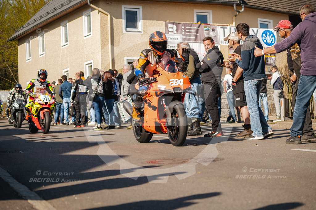 1369 - Bergrennen Landshaag2026 | BREITBILD Austria Webshop

Finde Fotos von: Breitbild, Breitbild Austria, Landshaag, Europeanbikers, KTM, BMW, Bergrennen, Bikeporn, Carporn, Bikes, Cars, Fotografie, Oberösterreich, Österreich, Berufsfotograf, Motorradteile Ganster, Julbach, Pannoniari - Realisiert mit Pictrs.com