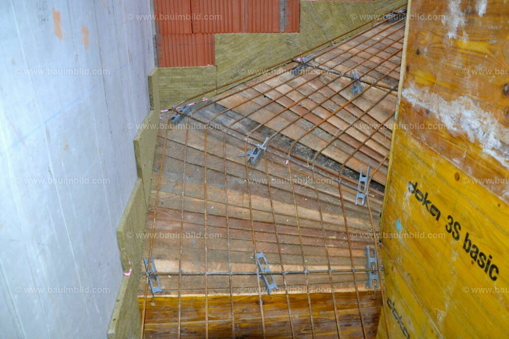 bib-lg04-betonarbeiten-treppen-0714 | Nach LV-Leistungsgruppen sortierte Detailfotos über den Bau eines Hauses. Alle Hausbau-Bilder direkt vom Urheber und Autor der Website Haus-Selber-Bauen.com