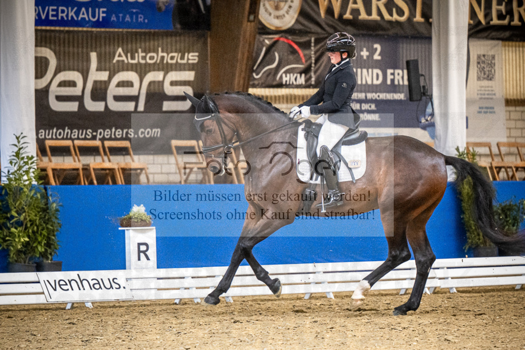 DOS_0072 | Entdecke hochwertige Reitturnierfotos von Foto Oger. Professionell, emotional und authentisch – jetzt Lieblingsmomente im Shop bestellen.Deutschlandweite Turnierfotografie. - Realisiert mit Pictrs.com