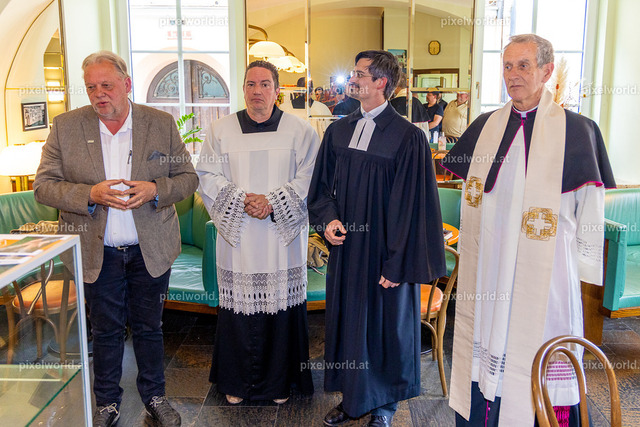 Einweihung "Das Walten" von Johanna Niederbichler | Bildershop von pixelworld.at - Realisiert mit Pictrs.com