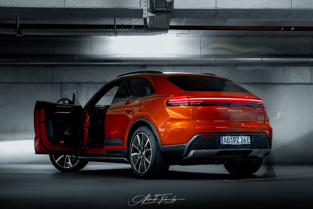 R6AT6810 _Alexander Tschuncky | Entdecken Sie die faszinierende Welt von Alexander Tschuncky Arts: Kreative Fotografie, atemberaubende Automobilkunst und hochwertiger Bilderdruck. Lassen Sie sich inspirieren! - Realisiert mit Pictrs.com