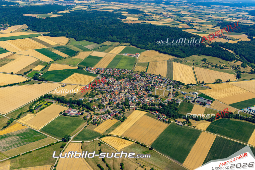 Aktuelles Luftbild von  Wettringen - Die Luftaufnahme wurde 2022 mittels UL-Flugzeug erstellt ( keine Drohne ) - hochauflösende Kamera-Systeme von  Canon -Beste Qualität - Für grossformatige Ausdrucke geeignet. Die Geschenkidee !