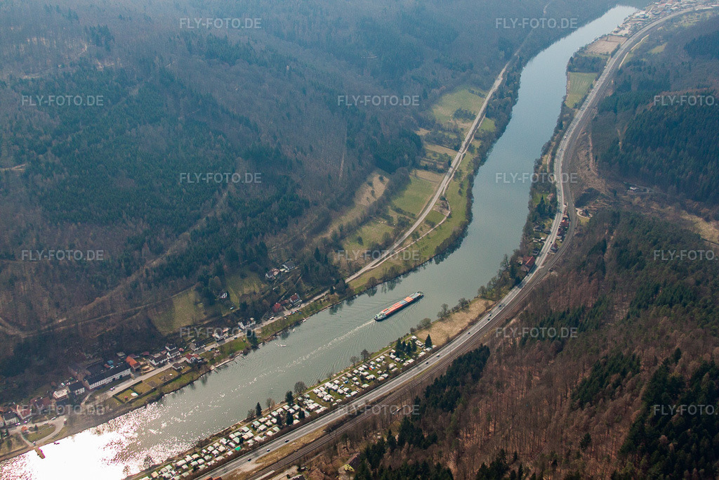 Luftbild: Neckarhäuserhof, Fähre über den Neckar nach Neckarhausen im Ortsteil Mückenloch in Neckargemünd im Bundesland Baden-Württemberg in Deutschland. Foto: IMG_37996.jpg vom 12.03.2011 durch Werner Riehm/FLY-FOTO.de