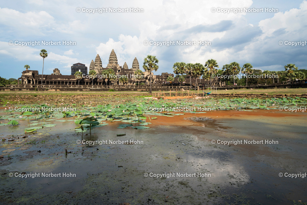 Reisefotografie - Asien - Kambodscha | Das UNESCO-Weltkulturerbe die Tempelanlage von Angkor Wat in Kambodscha. - Realisiert mit Pictrs.com