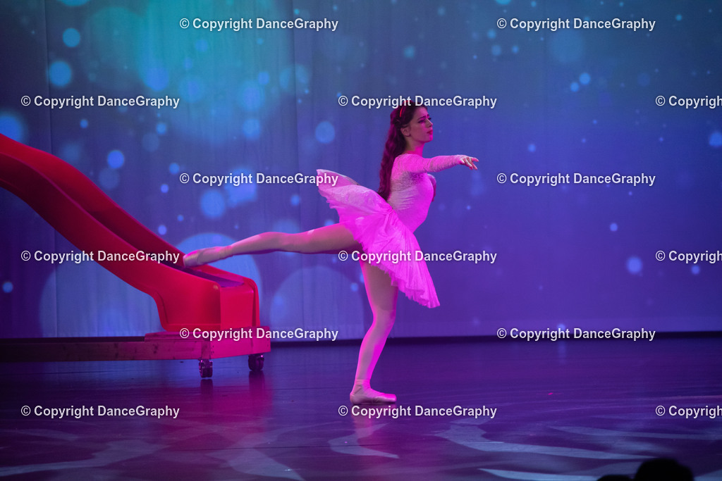 GPHY2209 | DanceGraphy - Realisiert mit Pictrs.com