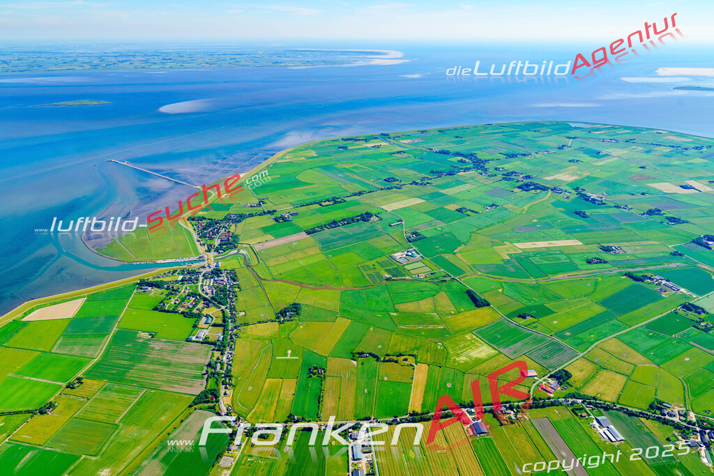 aktuelles Luftbild von Kueste Pellworm - Luftaufnahme wurde 2018 von https://frankenair.de mittels Flugzeug (keine Drohne) erstellt.