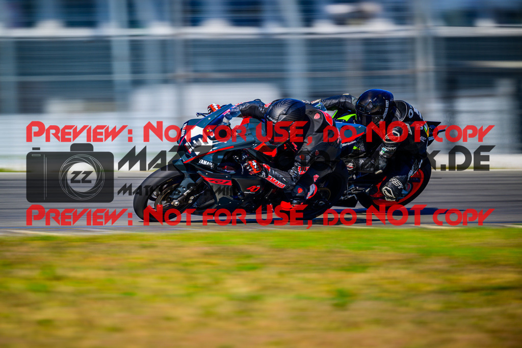 MaZZes_Fotomatrix_20250628_6007705_6569 | WEISS