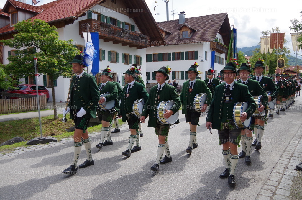 IMGP6574 | fotografiert von Axel PollmannLeonhardi Wallfahrt Benediktbeuern und Murnau, Fronleichnam, Fasching, Landschaft im Loisachtal und Benediktbeuern  - Realisiert mit Pictrs.com