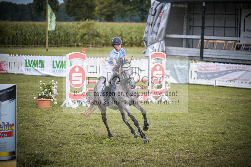 DOS_5606 | Entdecke hochwertige Reitturnierfotos von Foto Oger. Professionell, emotional und authentisch – jetzt Lieblingsmomente im Shop bestellen.Deutschlandweite Turnierfotografie. - Realisiert mit Pictrs.com