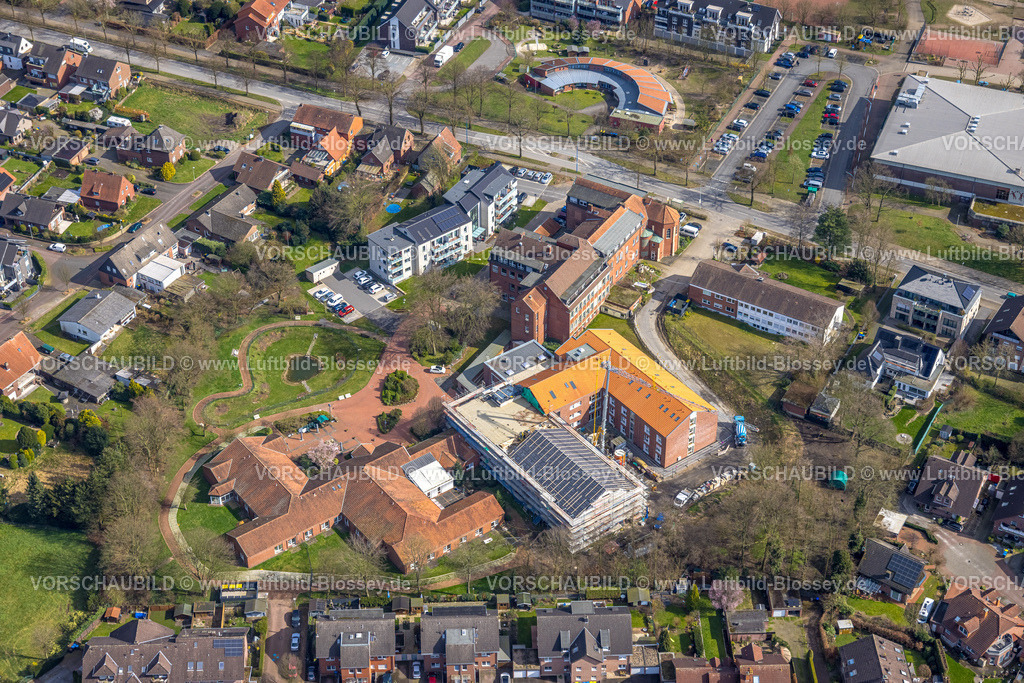 Schermbeck240310244 | Luftbild, Baustelle mit Neubau am Caritas Altenheim und Pflegeeinrichtung Marienheim, Haus Kilian Wohnheim, Wohngebiet, Schermbeck, Ruhrgebiet, Nordrhein-Westfalen, Deutschland