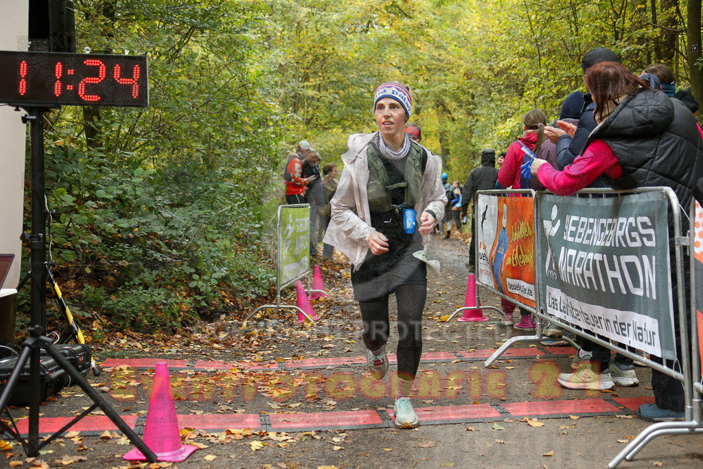 251026_1313_EX1_2884 | Sportfotografie im Rhein-Sieg Kreis, Köln, Bonn, NRW, Rheinland Pfalz, Hessen, etc. Unser Tätigkeitsfeld umfasst den Laufsport vom Volkslauf über den Marathon, Duathlon, Triathon bis zum Ultralauf wie Kölnpfad Ultra oder Schindertrail.