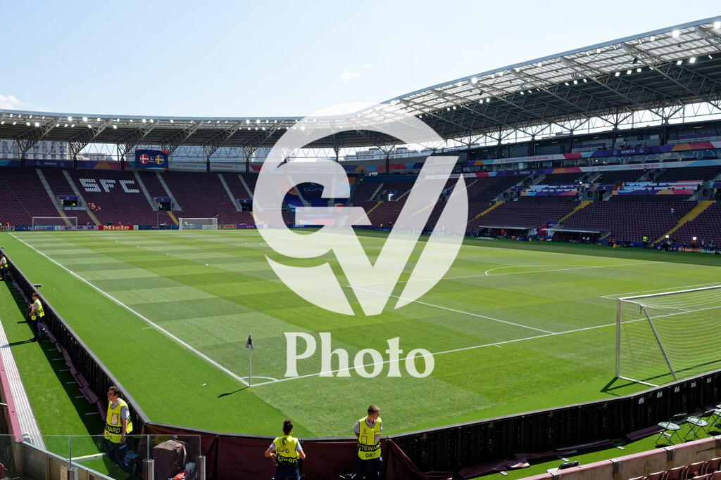 Denmark v Sweden - UEFA Women's EURO 2025 Group C | GENEVA, SWITZERLAND - JULY 4: General view inside the stadium before the UEFA Womens EURO 2025 Group C match between Denmark and Sweden at Stade de Geneve on July 4, 2025 in Geneva, Switzerland. (Photo by Giuseppe Velletri/Sports Press Photo/Getty Images)