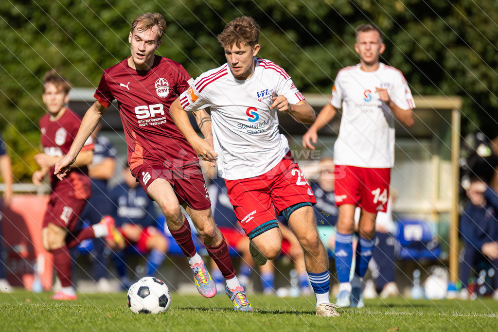 20250928_Picselweb-Fotografie_1R3_1466 | Spielszenen aus dem Spiel VfL Güldenstern Stade - Rotenburger SV. Ergebnis 0:3 - Realisiert mit Pictrs.com