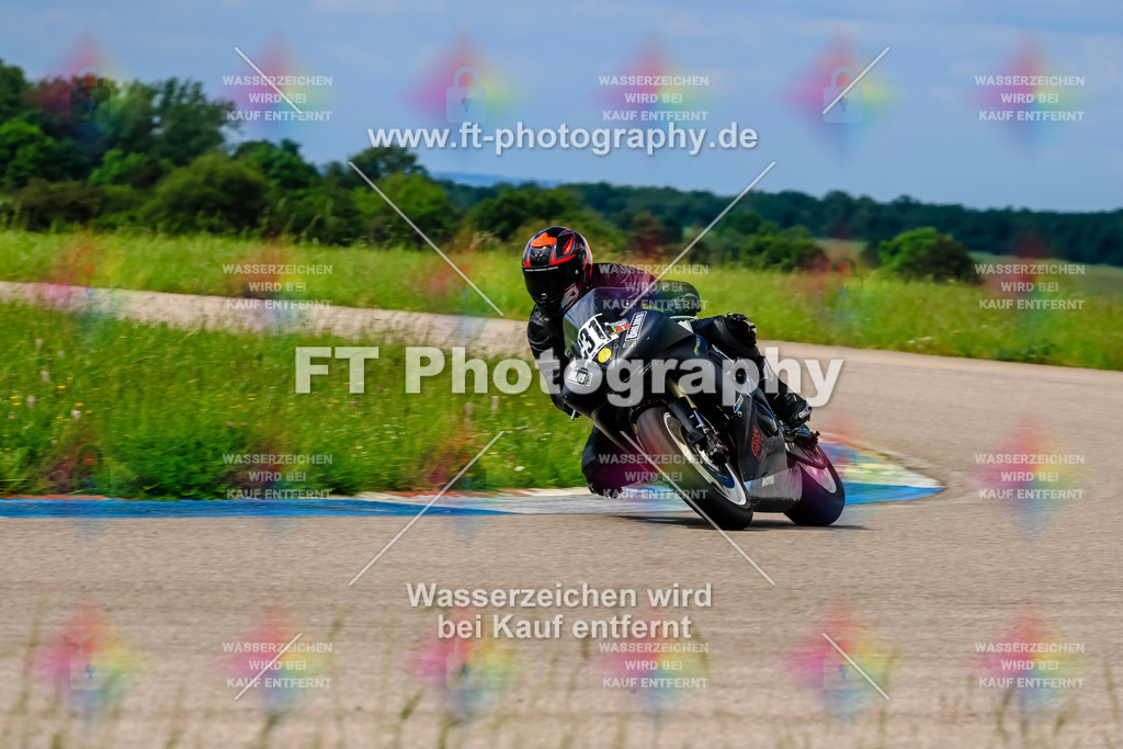 MotoTeam-1047 | Hier findet Ihr Bilder von Touristenfahrten auf der Nürburgring Nordschleife oder von anderen Veranstaltungen die ich besucht habe. Viel Spass beim Durch Schauen 