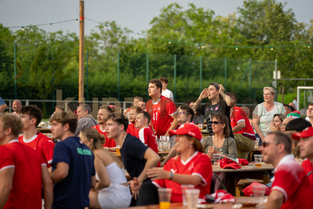 173_Public Viewing Reinach - Achtelfinale Schweiz -Italien EM 2024_kunzmedia.ch | OnlineShop für Bilder kunzmedia.ch