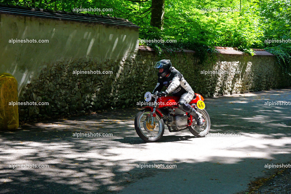 P1036625 | Erleben Sie atemberaubende, hochqualitative Fotos Ihrer Fahrt entlang der malerischen Alpenstraßen. Besuchen Sie alpineshots.com, um professionelle Aufnahmen Ihrer unvergesslichen Reise zu finden und zu kaufen - Realisiert mit Pictrs.com