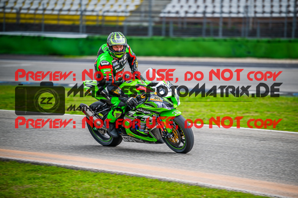 MaZZes_FotoMatrix_220925_9213 | PRO SUPERSTOCK