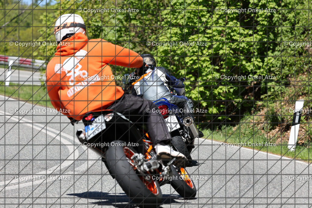 IMG_9600 | Fotograf am Kyffhäuser. Onkel Atze. Kyffhäuser Rennstrecke. Café36. Motorsportfotografie. - Realisiert mit Pictrs.com