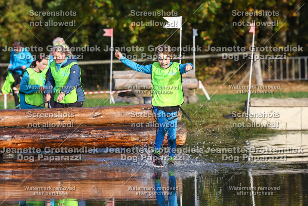 Dog Paparazzi - Strongdog 10-25-8463 | Dog Paparazzi Jeanette Grottendiek Fotografie & Videografie - Realisiert mit Pictrs.com