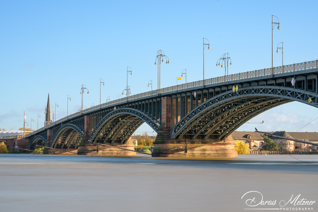 Die Theodor-Heuss-Brücke in Mainz | Die Theodor-Heuss-Brücke in Mainz