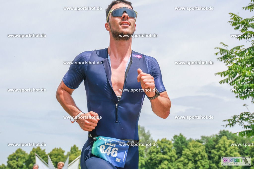 AR7_2525 | Audi Triathlon Ingolstadt powered by BÜCHL 2025  #AudiTriathlonIngolstadt #IngolstadtTri #yourpictrs #sportshot_your_pictrs @Sportshotphotography Copyright:www.sportshot.de